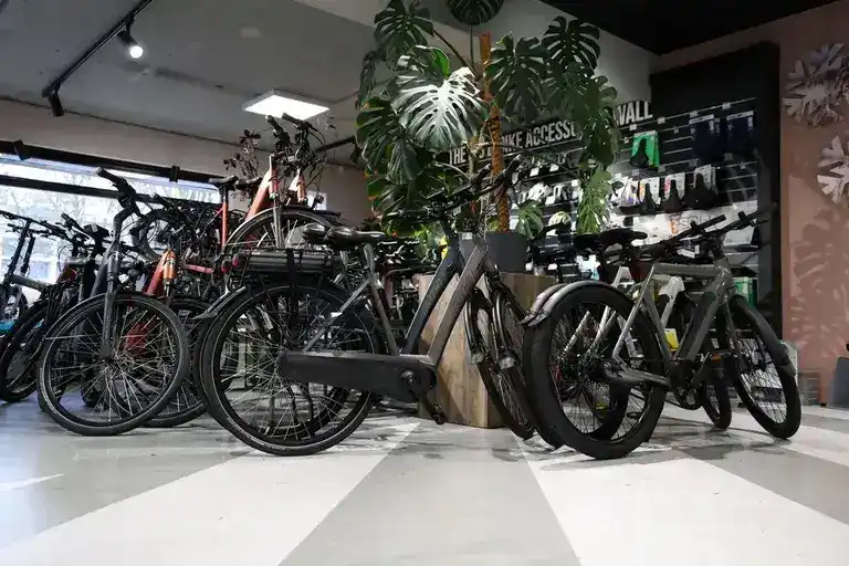 Fietsenmaker Grootstal Nijmegen - E-bikes en stadsfietsen